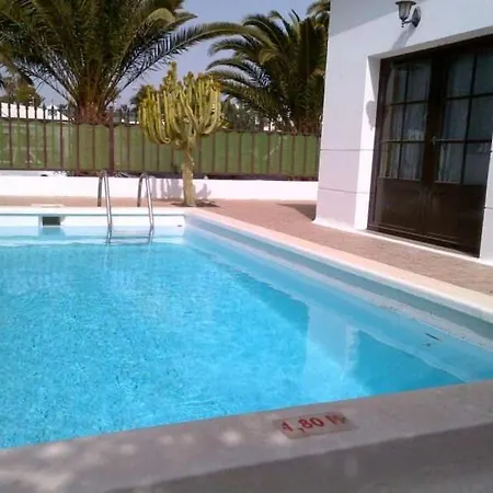 Puerto Del Carmen Sleeps 4 Pool Wifi Apartamento