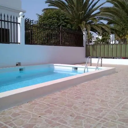 Apartamento Puerto Del Carmen Sleeps 4 Pool Wifi Puerto del Carmen (Lanzarote)