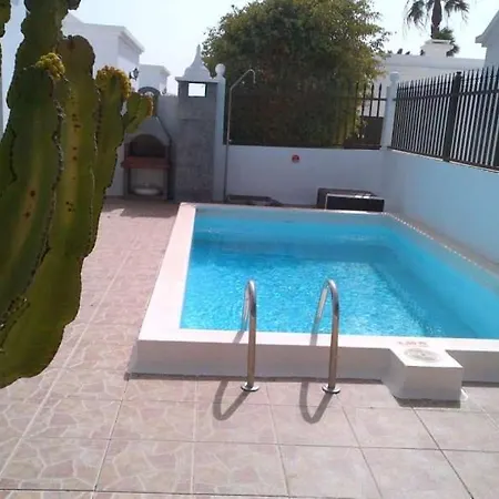 Puerto Del Carmen Sleeps 4 Pool Wifi * Puerto del Carmen (Lanzarote)